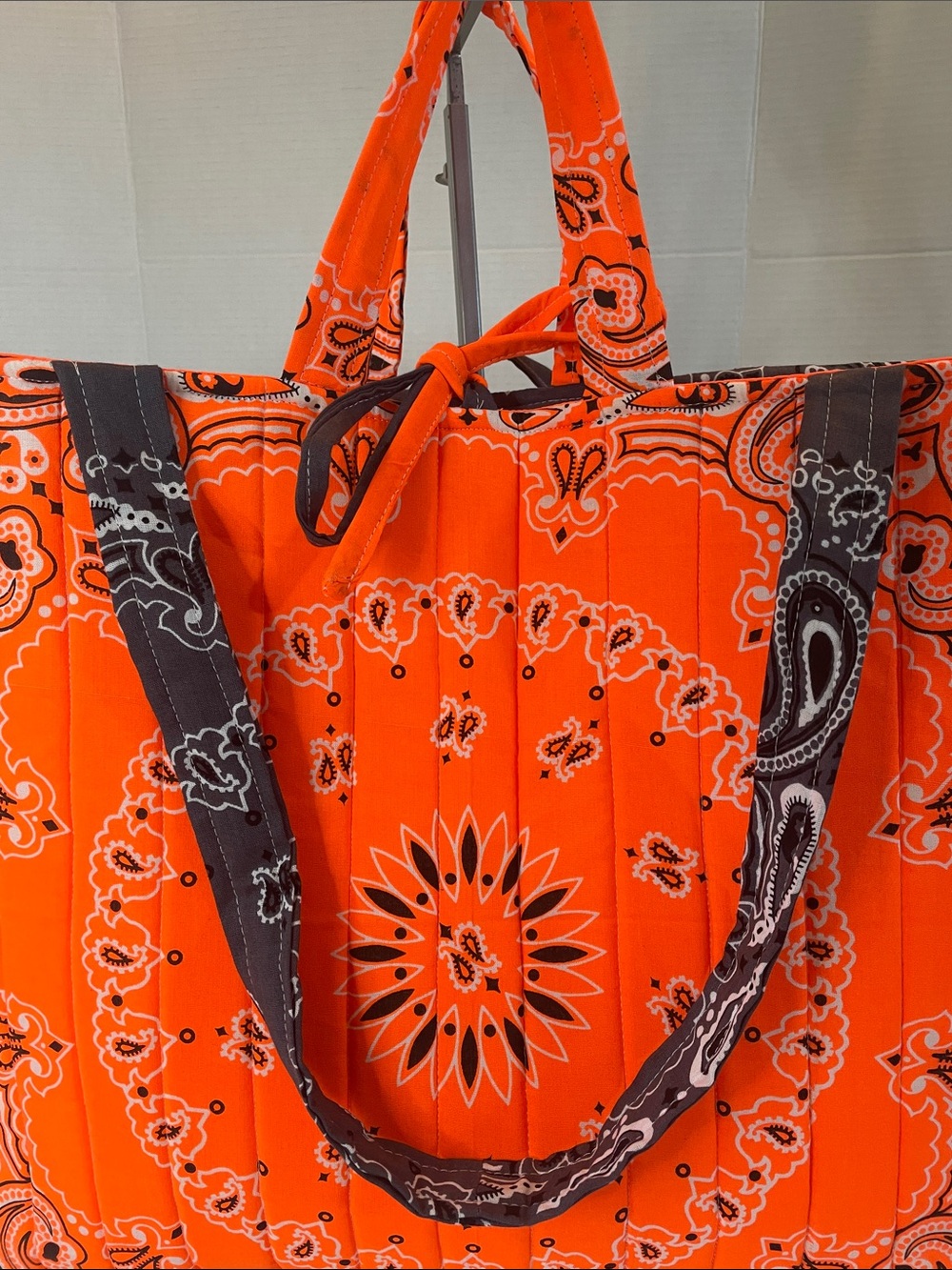 Orange gray bandanna Quilted Tote Bag- handmade - Picture 3 of 14